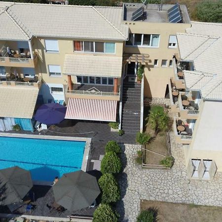 Hotel Iliana Mandrotopos 外观 照片