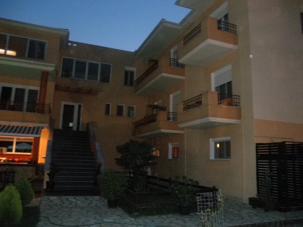 Hotel Iliana Mandrotopos 外观 照片