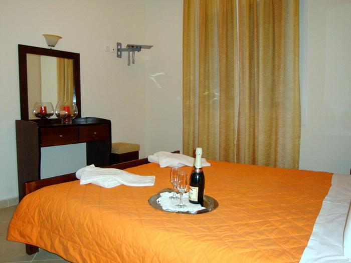 Hotel Iliana Mandrotopos 外观 照片