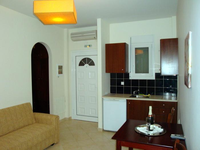 Hotel Iliana Mandrotopos 外观 照片