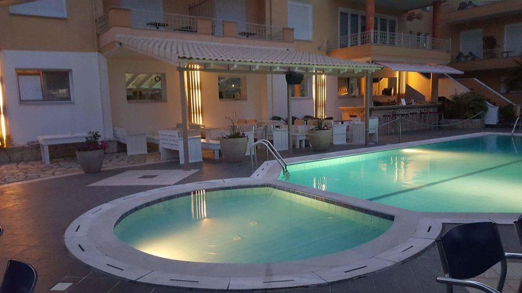 Hotel Iliana Mandrotopos 外观 照片