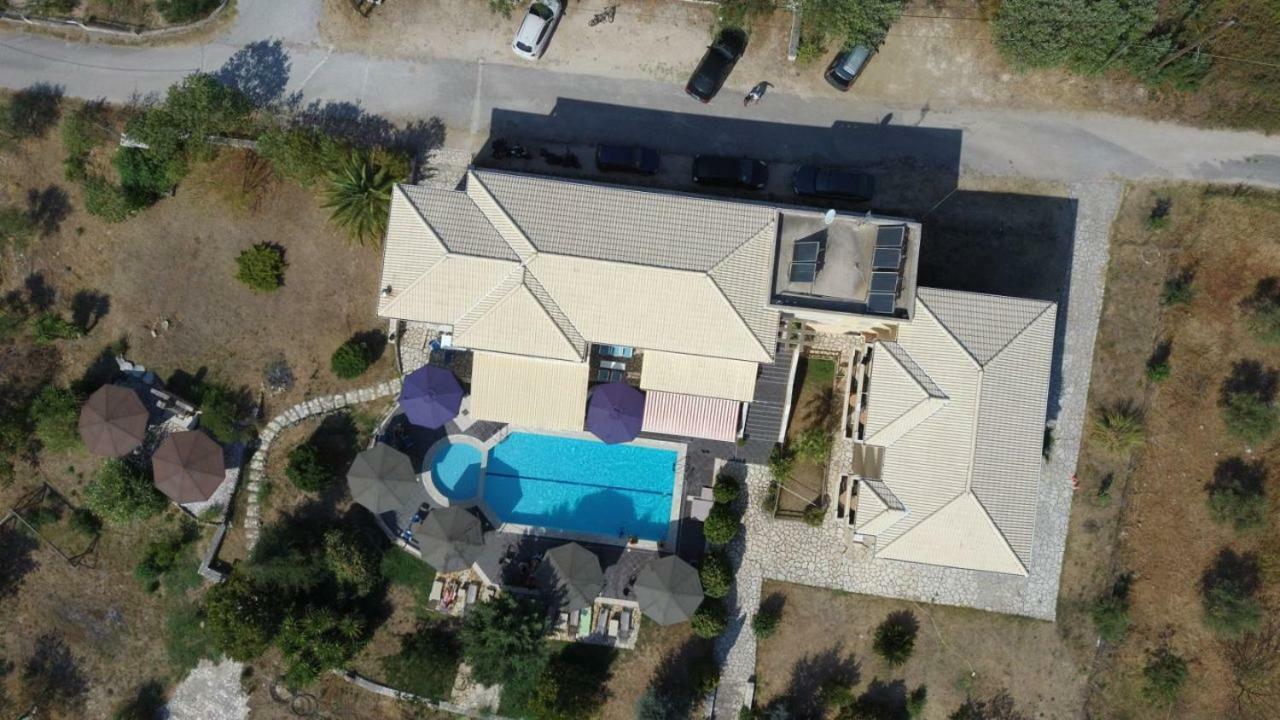 Hotel Iliana Mandrotopos 外观 照片