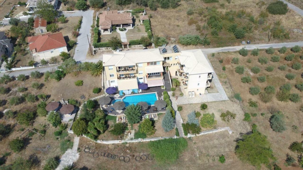 Hotel Iliana Mandrotopos 外观 照片